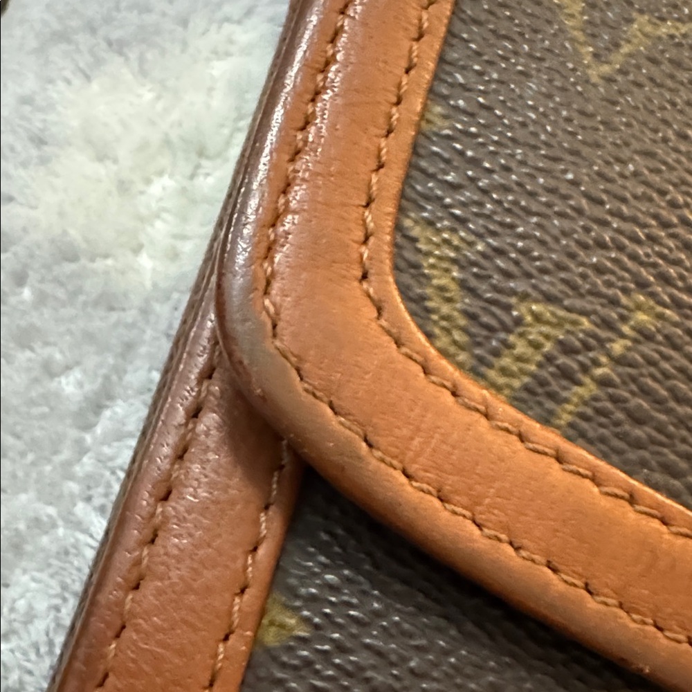 Louis Vuitton Monogram Pochette Dame GM clutch in monogram canvas - Picture 15 of 16